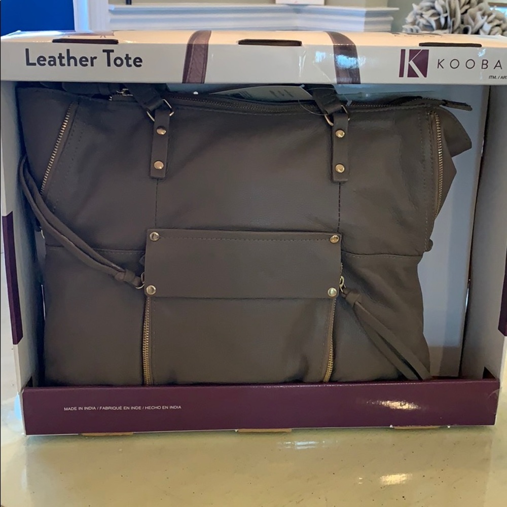 Leather tote